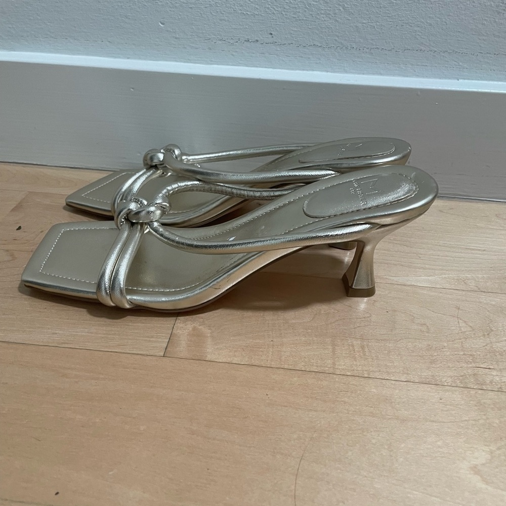 Brand new Marc Fisher sandals